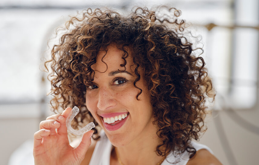 Summer Holidays with Clear Aligners: Your Ultimate Travel Checklist